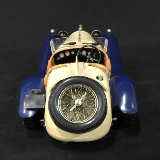 Pocher ポケール 1:8 アルファ・ロメオ スパイダー ツーリング グランスポーツ